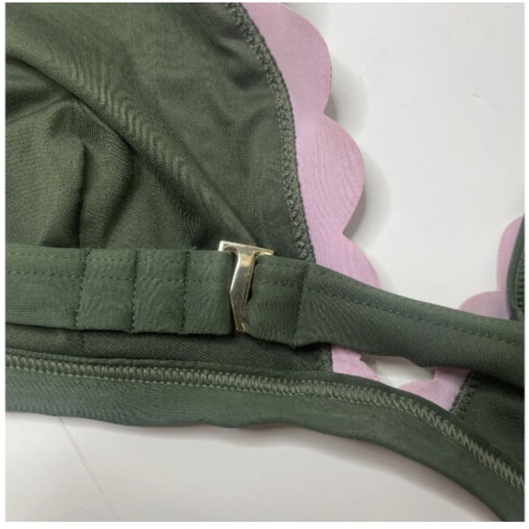 🎁 Kate Spade New York Scallop Wave V-Neck Bikini Top size Large - Picture 8 of 9